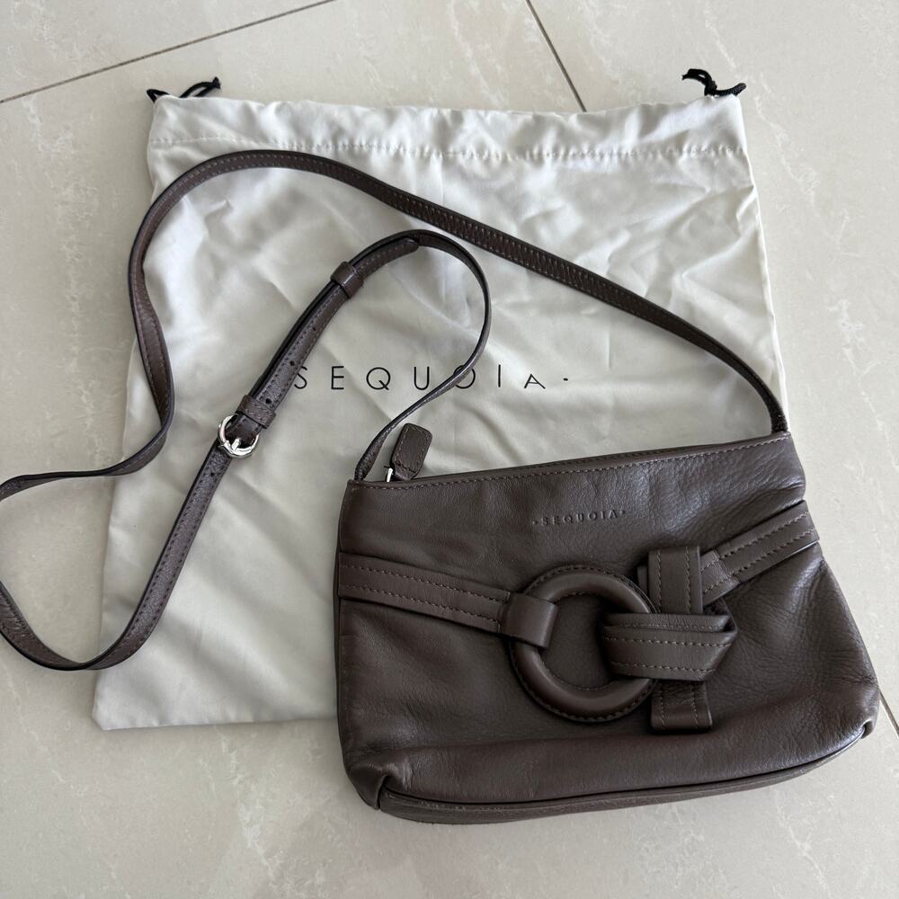 Sequoia Harmony Crossbody Purse - Soft Brown Leather, Zip Top - Picture 3 of 10